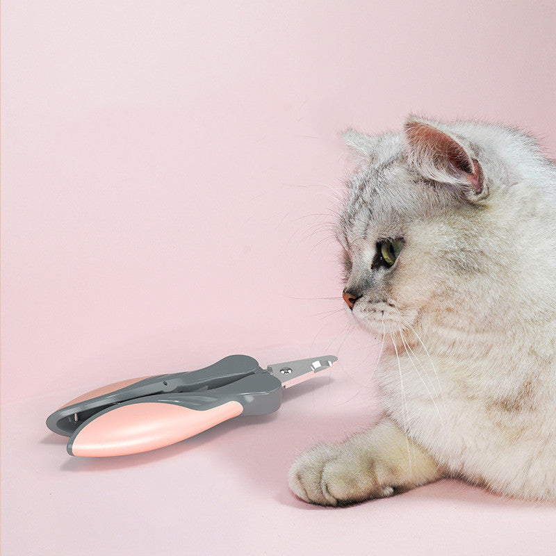 Comfortable Pet Nail Clippers Designed for Safe Trimming For Both Cats & Dogs